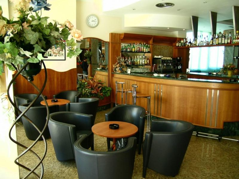 Metropole - Bar