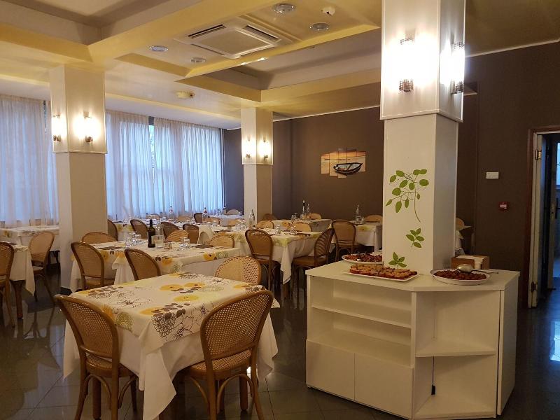 Hotel Desiré - Restoran
