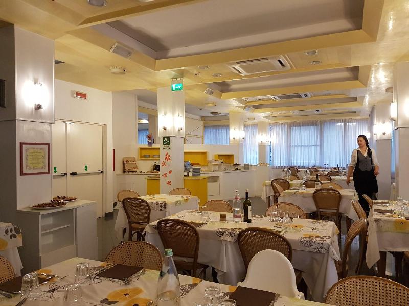 Hotel Desiré - Restoran