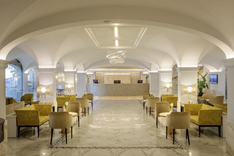 Shangri La Roma - Lobi