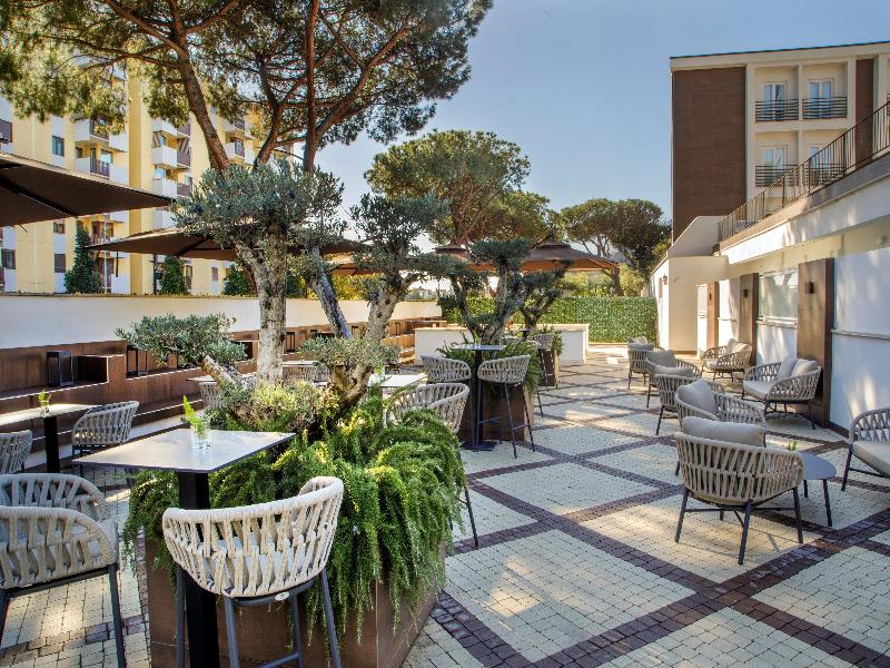 Shangri La Roma - Genel