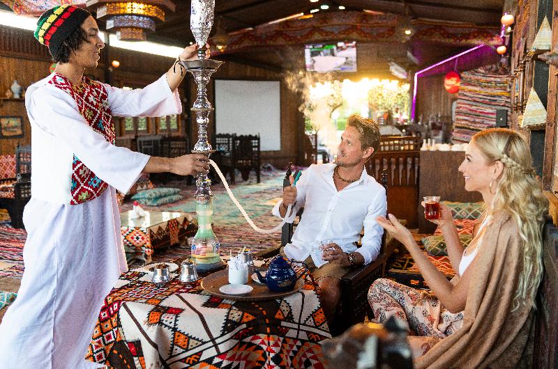 The Three Corners Happy Life Beach Resort - Bar