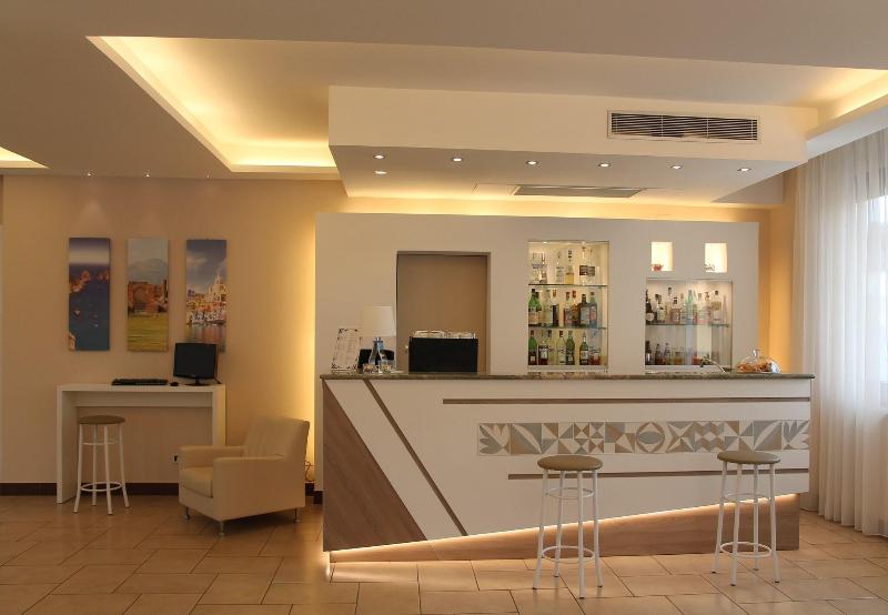 Leone - Bar