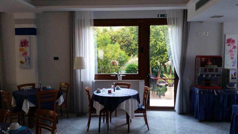 Leone - Restoran