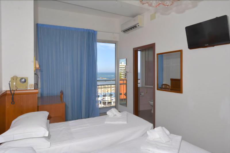 Hotel Diplomat - Oda