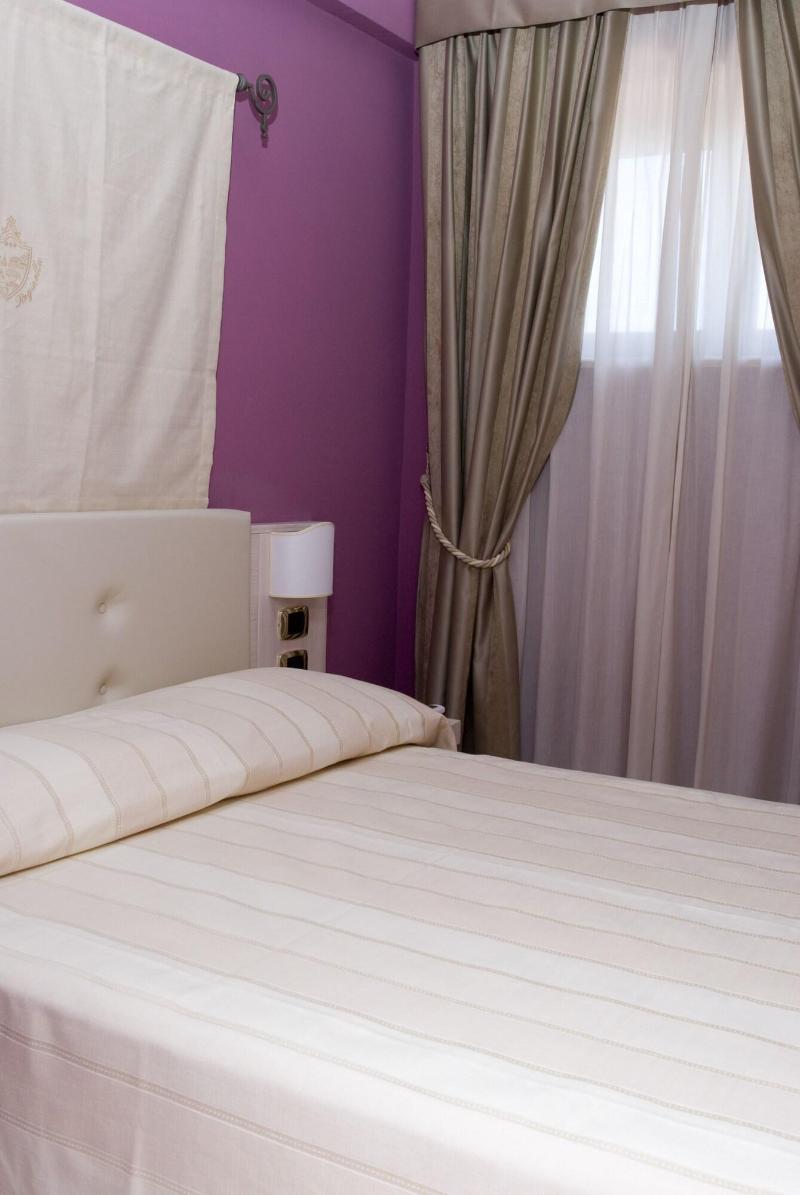 Palazzo Reginella Residence Hotel - Oda