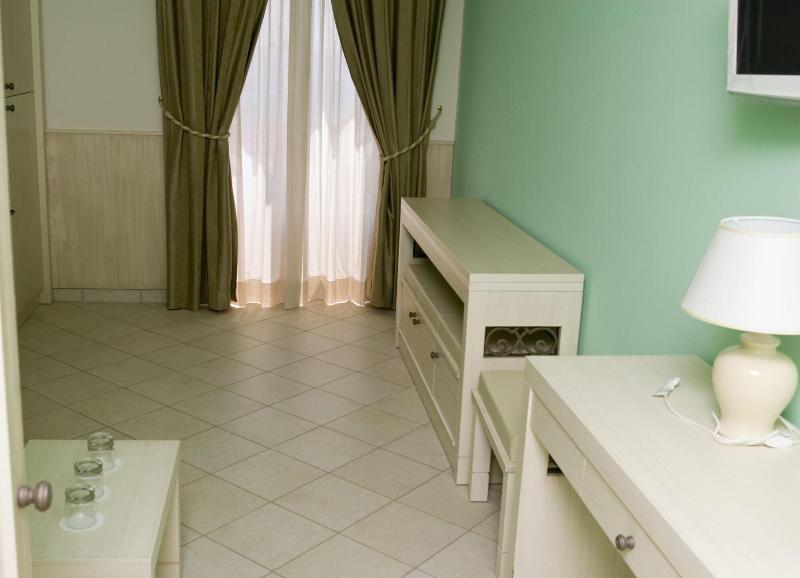 Palazzo Reginella Residence Hotel - Oda