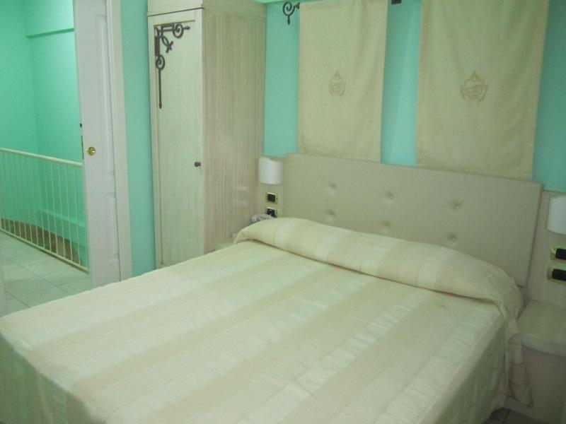 Palazzo Reginella Residence Hotel - Oda