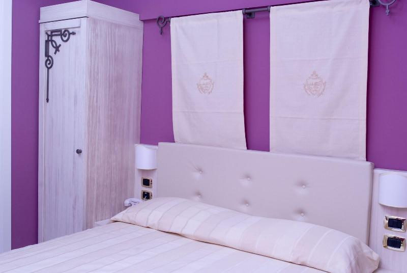 Palazzo Reginella Residence Hotel - Oda