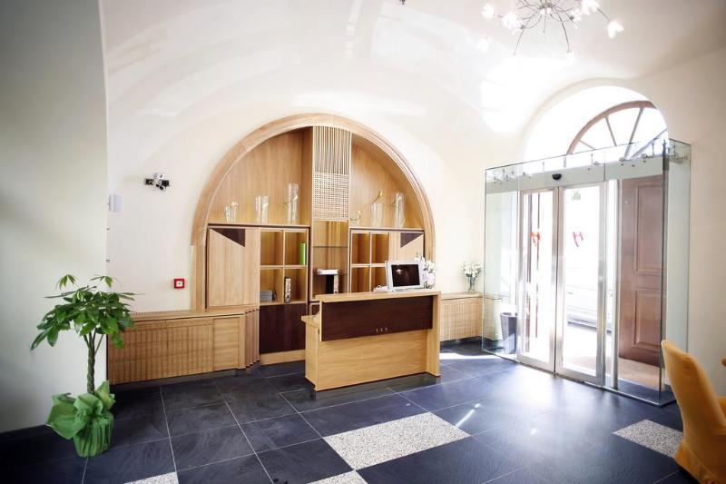 Seven Hostel - Lobi