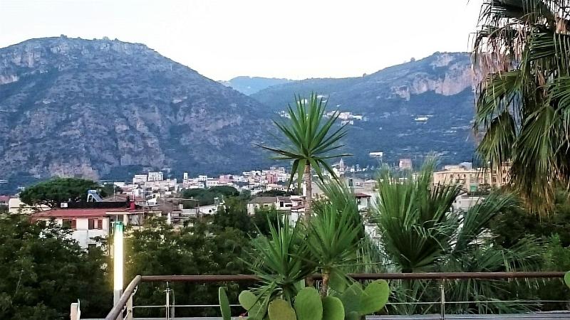 Seven Hostel - Genel