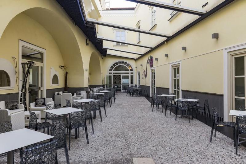 Seven Hostel - Restoran