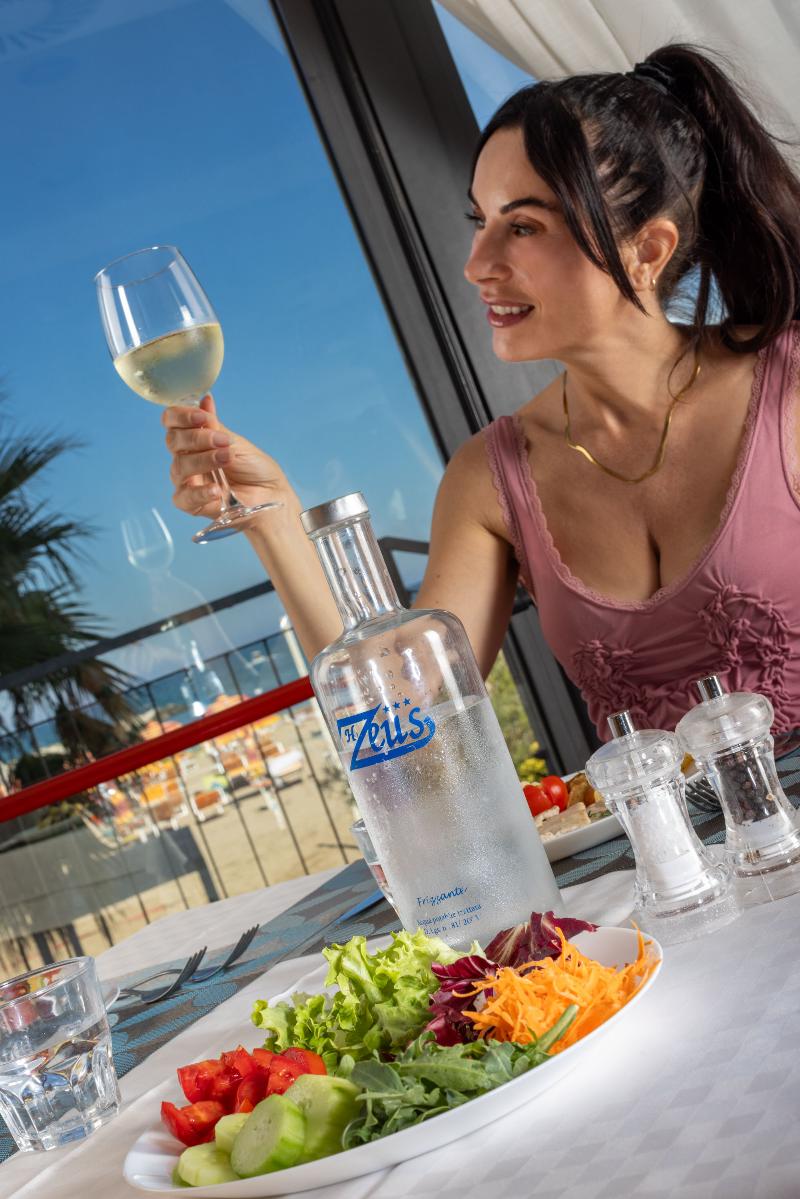 Zeus - Restoran
