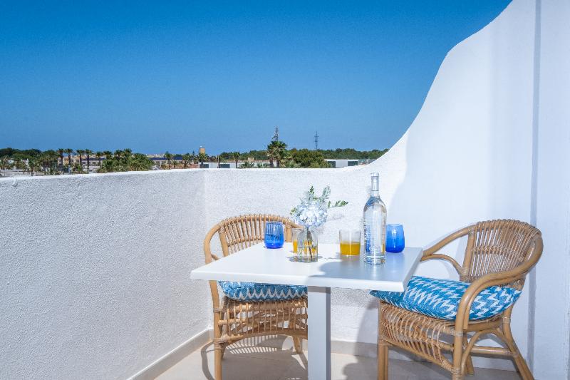 Carema Beach Menorca - Oda