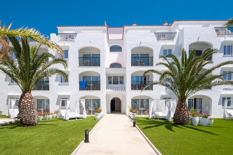 Carema Beach Menorca - Teras