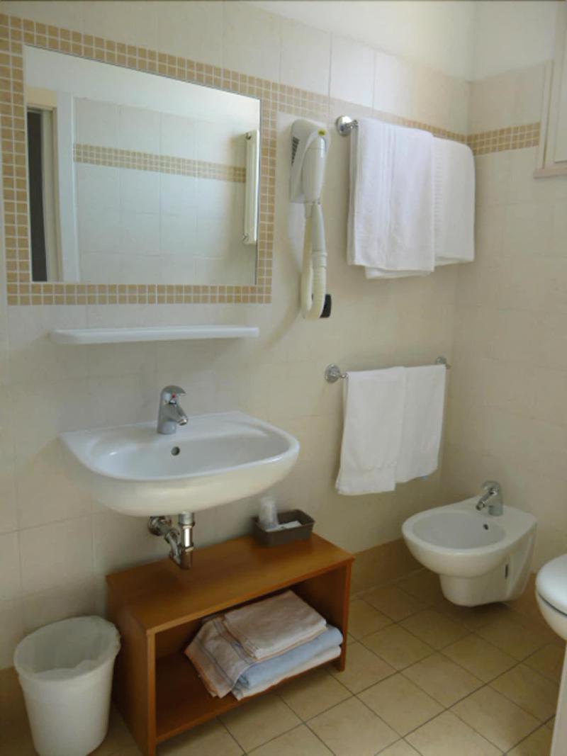 Bike Hotel Berenice Rimini Mare & Wellness - Oda