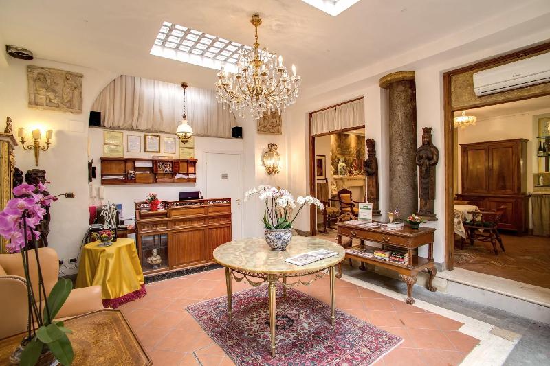 Navona Gallery Garden Suites - Lobi