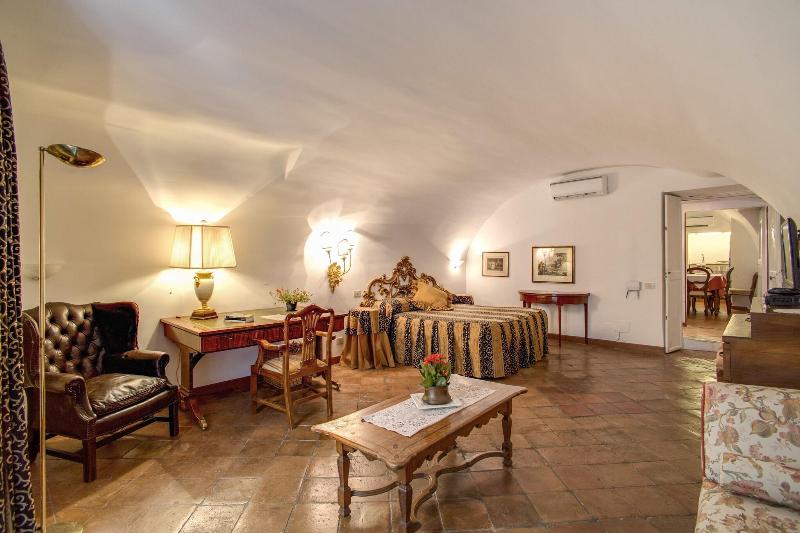 Navona Gallery Garden Suites - Oda
