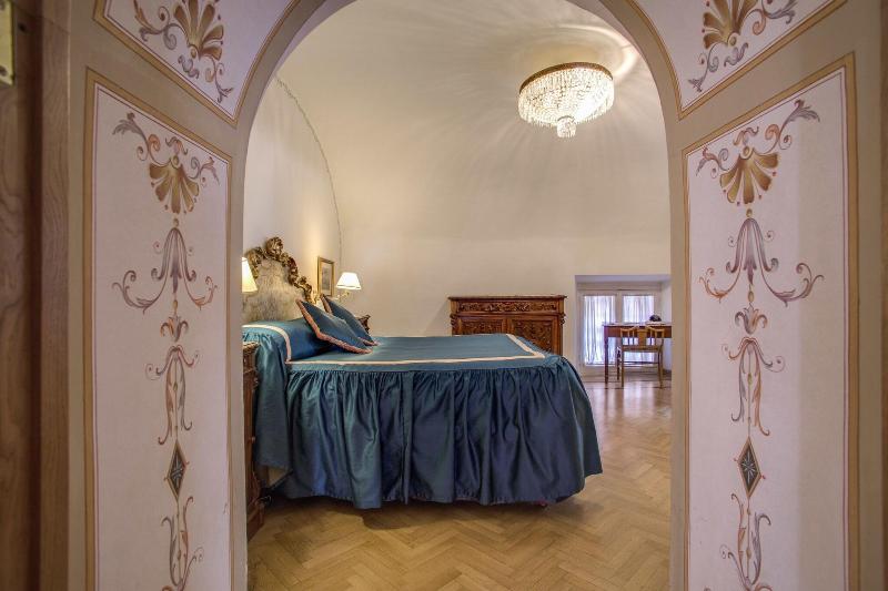Navona Gallery Garden Suites - Oda