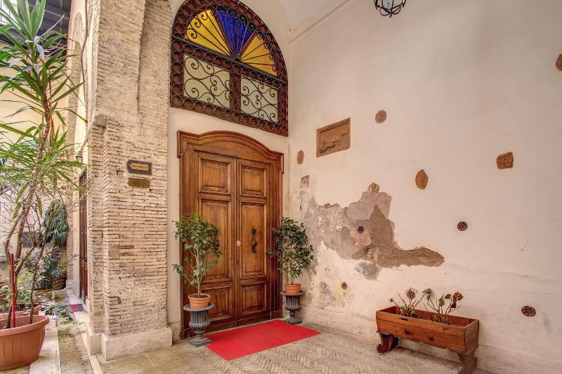 Navona Gallery Garden Suites - Teras