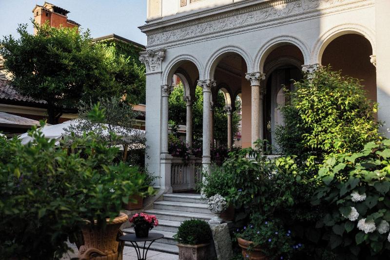 Villa Abbazia - Genel