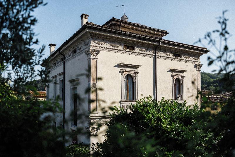 Villa Abbazia - Genel