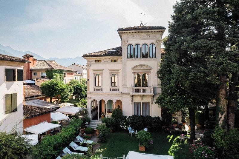 Villa Abbazia - Genel