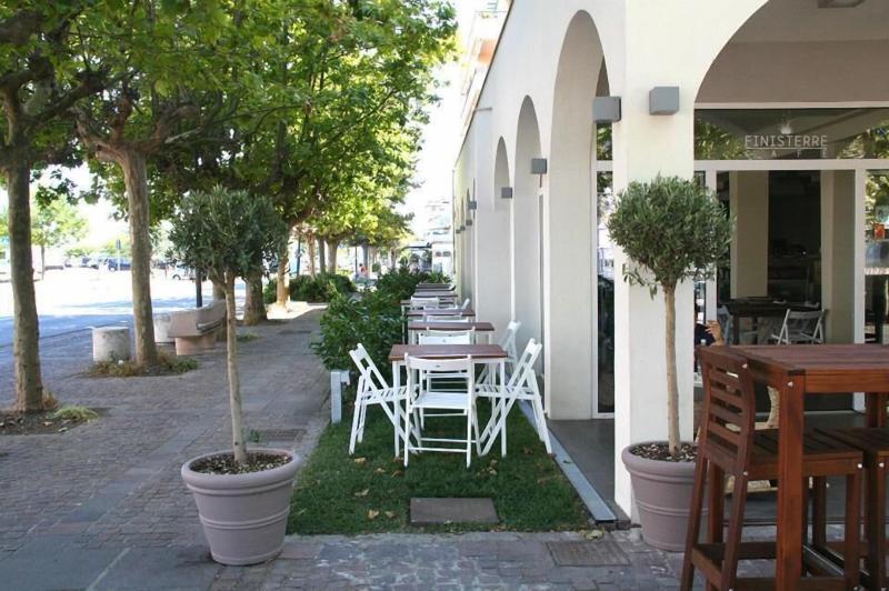 Alba - Bar