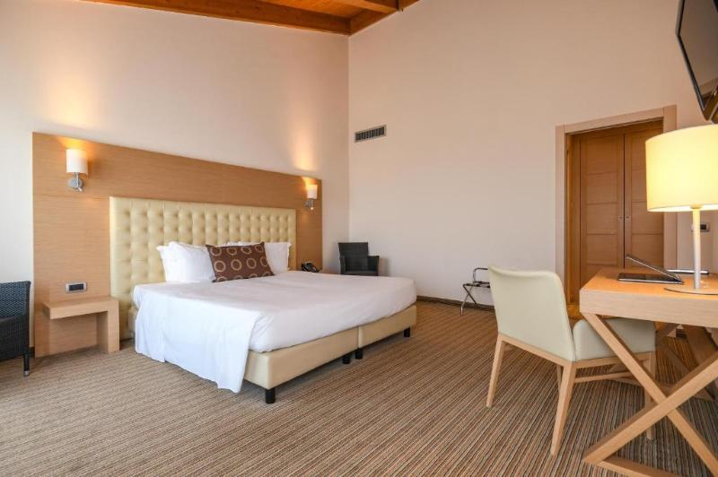 TH Lazise - Hotel Parchi Del Garda - Oda