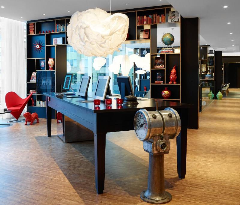 citizenM Rotterdam - Lobi