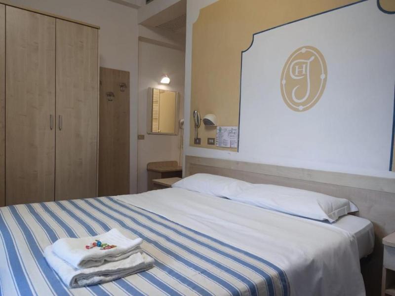 New Hotel Jolie - Oda