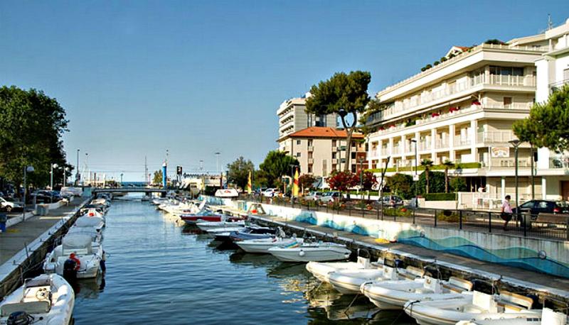 Cannes - Genel