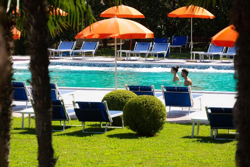 Terme Savoia - Aktivite