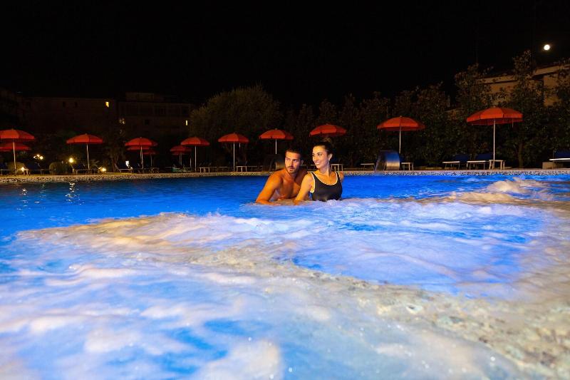 Terme Savoia - Aktivite