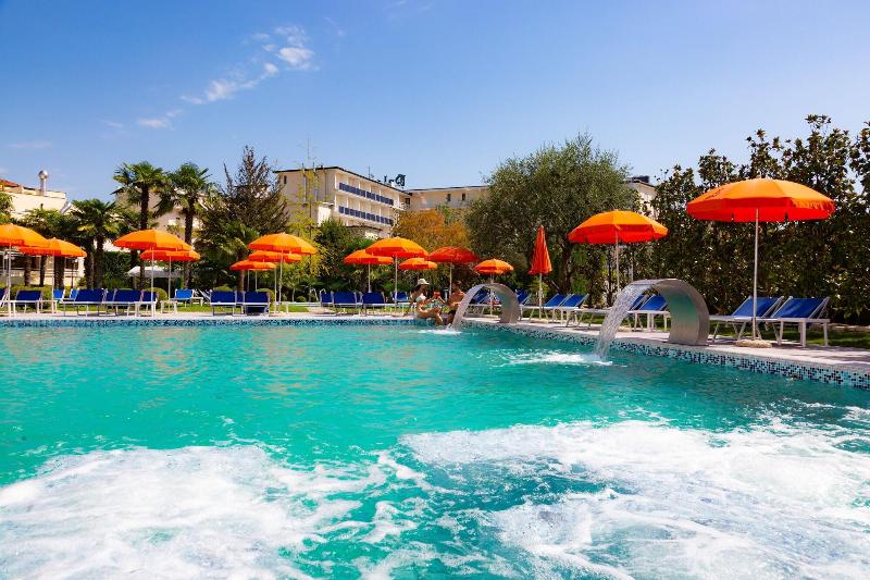 Terme Savoia - Aktivite
