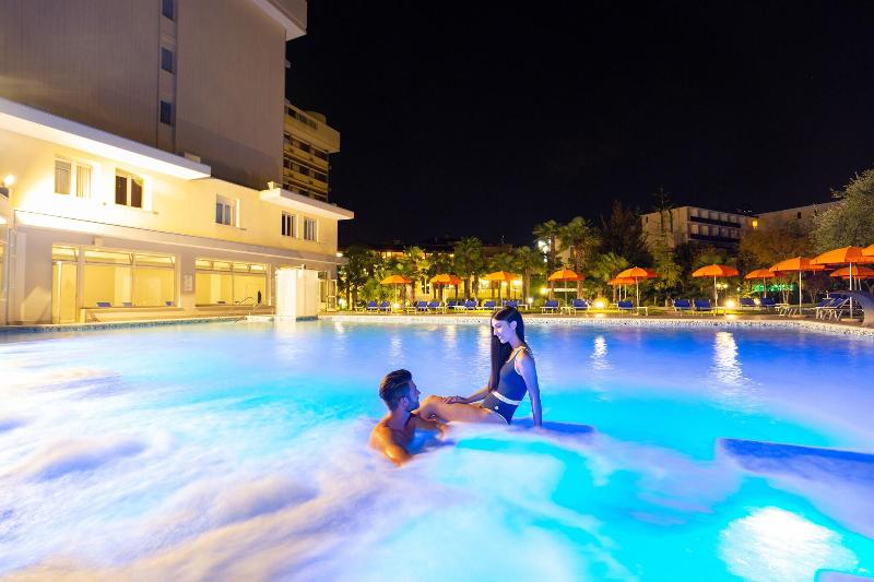 Terme Savoia - Aktivite