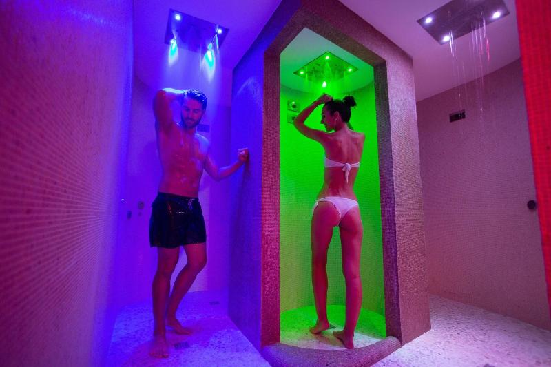 Terme Savoia - Aktivite