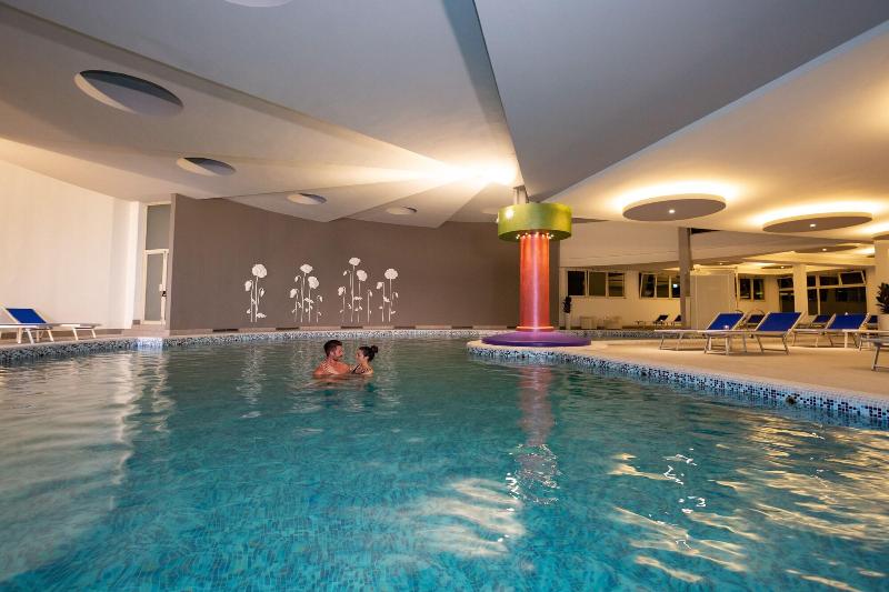 Terme Savoia - Aktivite