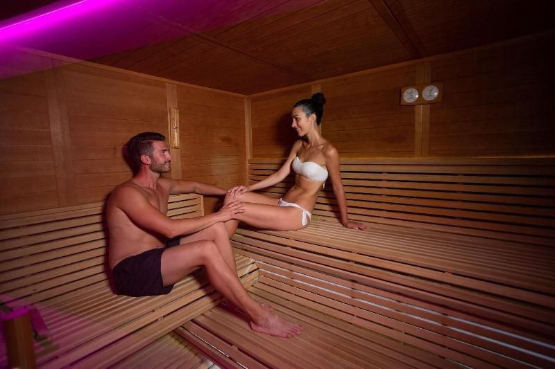 Terme Savoia - Aktivite
