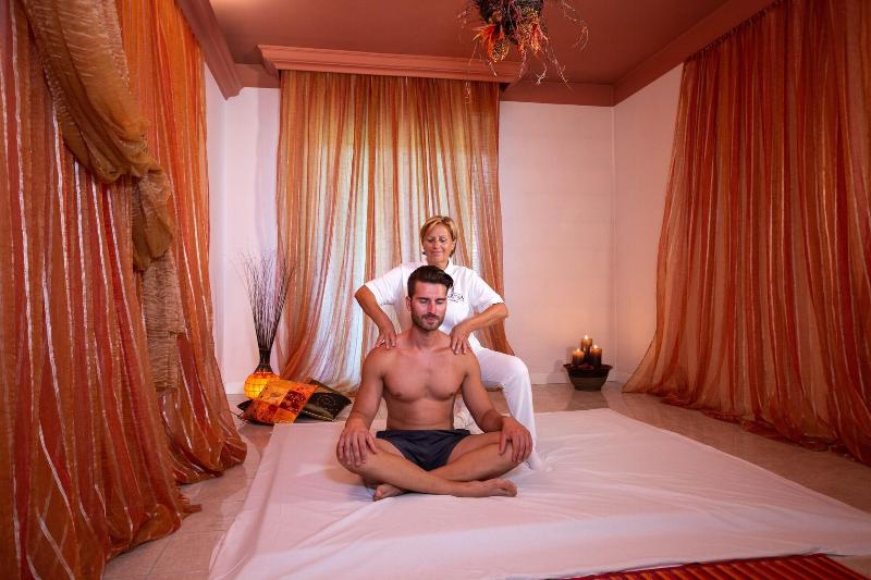 Terme Savoia - Aktivite