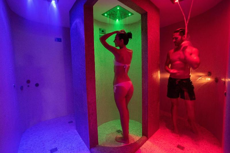 Terme Savoia - Aktivite