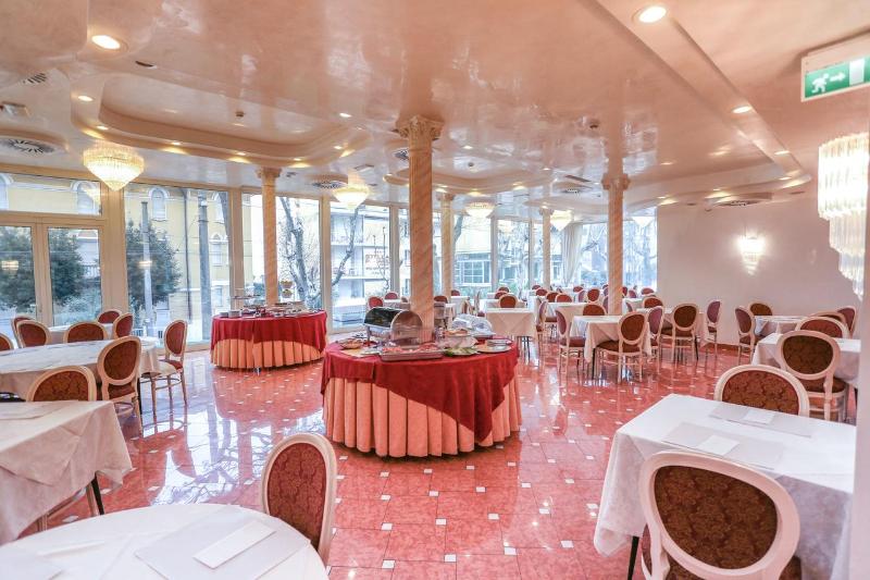 Gallia Palace - Restoran