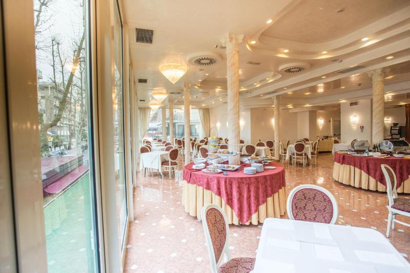 Gallia Palace - Restoran