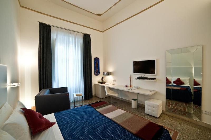 Town House Cavour - Genel