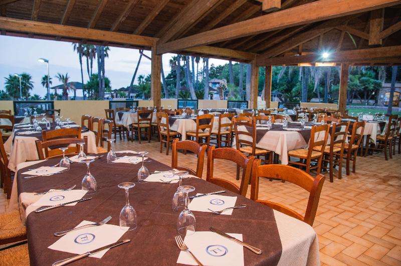 TH Le Castella - Baia degli Dei - Restoran