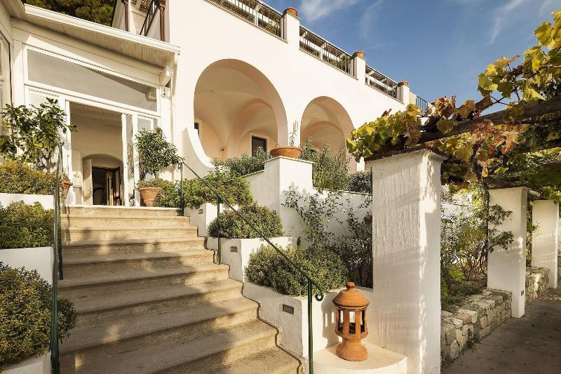 Tenuta Del Poggio Antico - Lobi