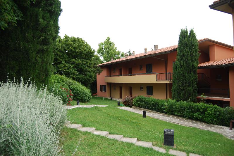 Residenze Al Colle Dei Pini - Lobi