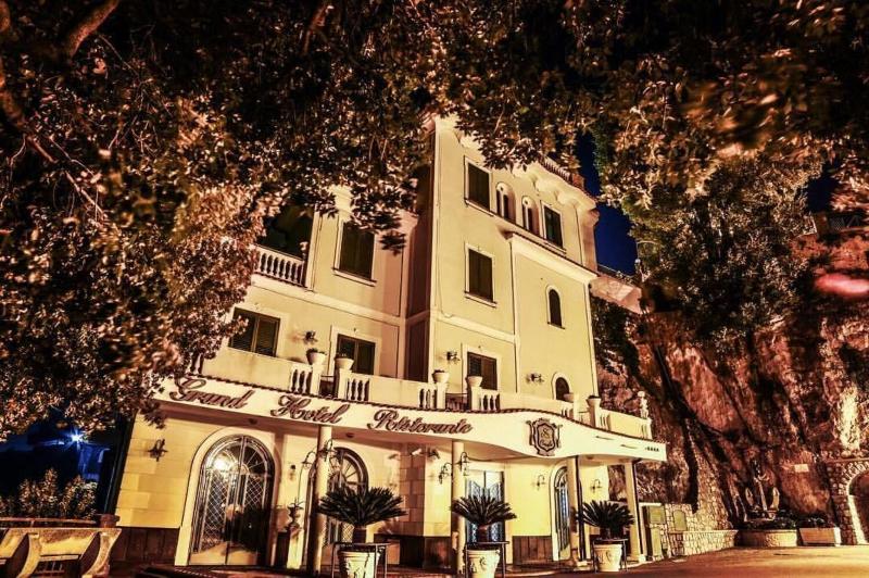 Grand S. Orsola - Genel