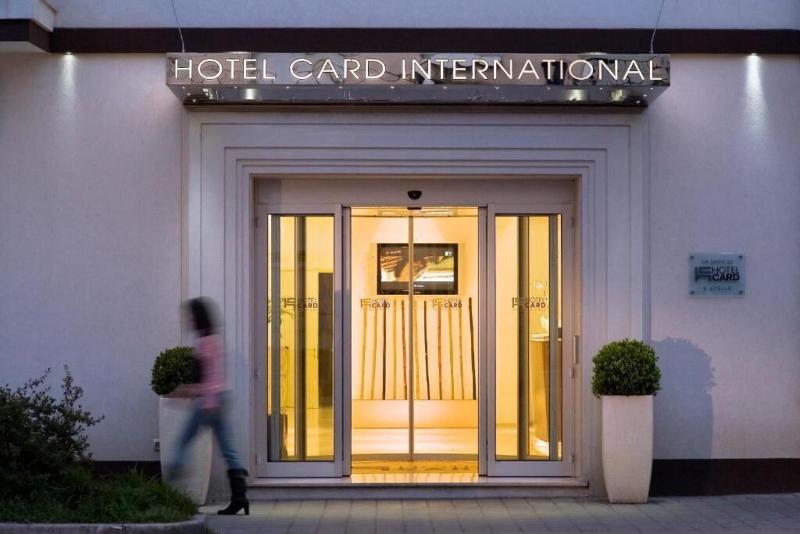 Card International - Lobi