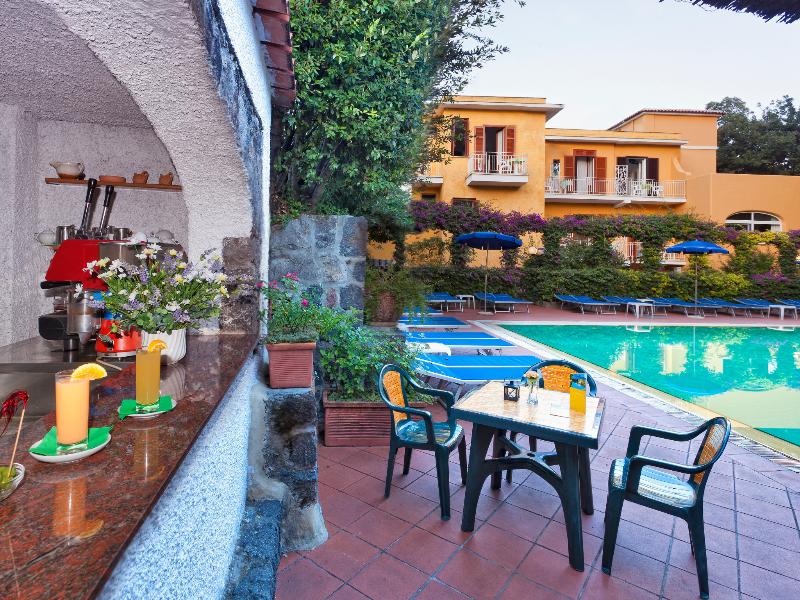 Hotel Cleopatra - Genel